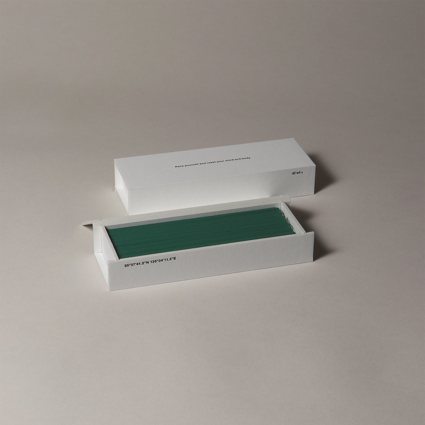 IYÉ - incense No.009 Cedar