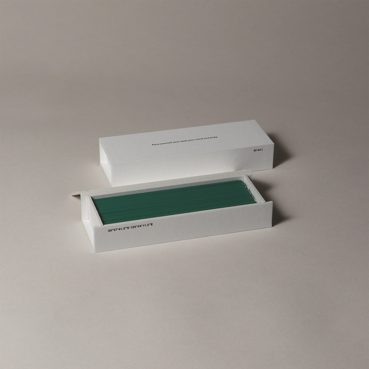 IYÉ (イエ) - incense No.009 Cedar