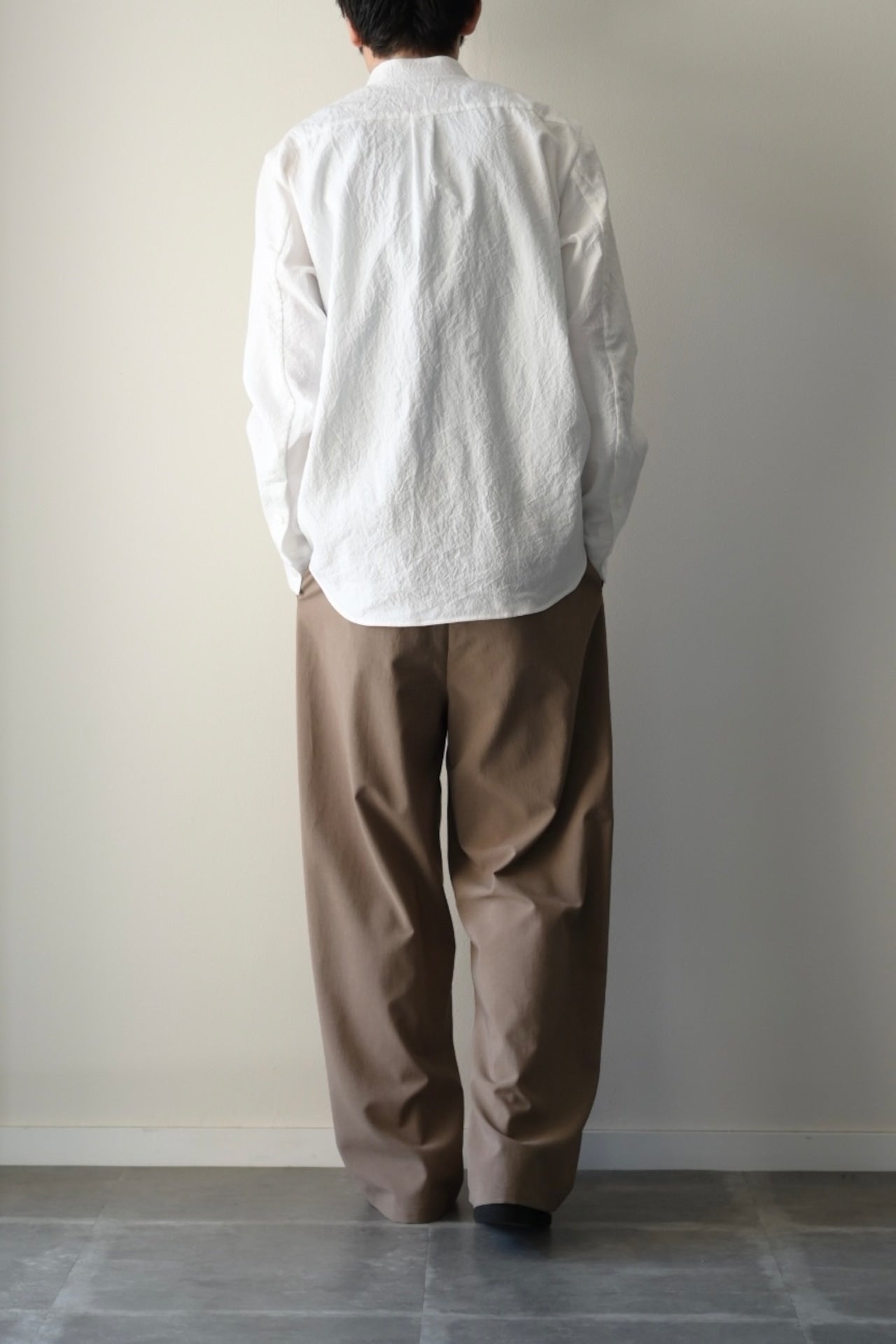 山内 - 塩縮加工ラミーシャンブレーシャツ 羽襟無し [white]