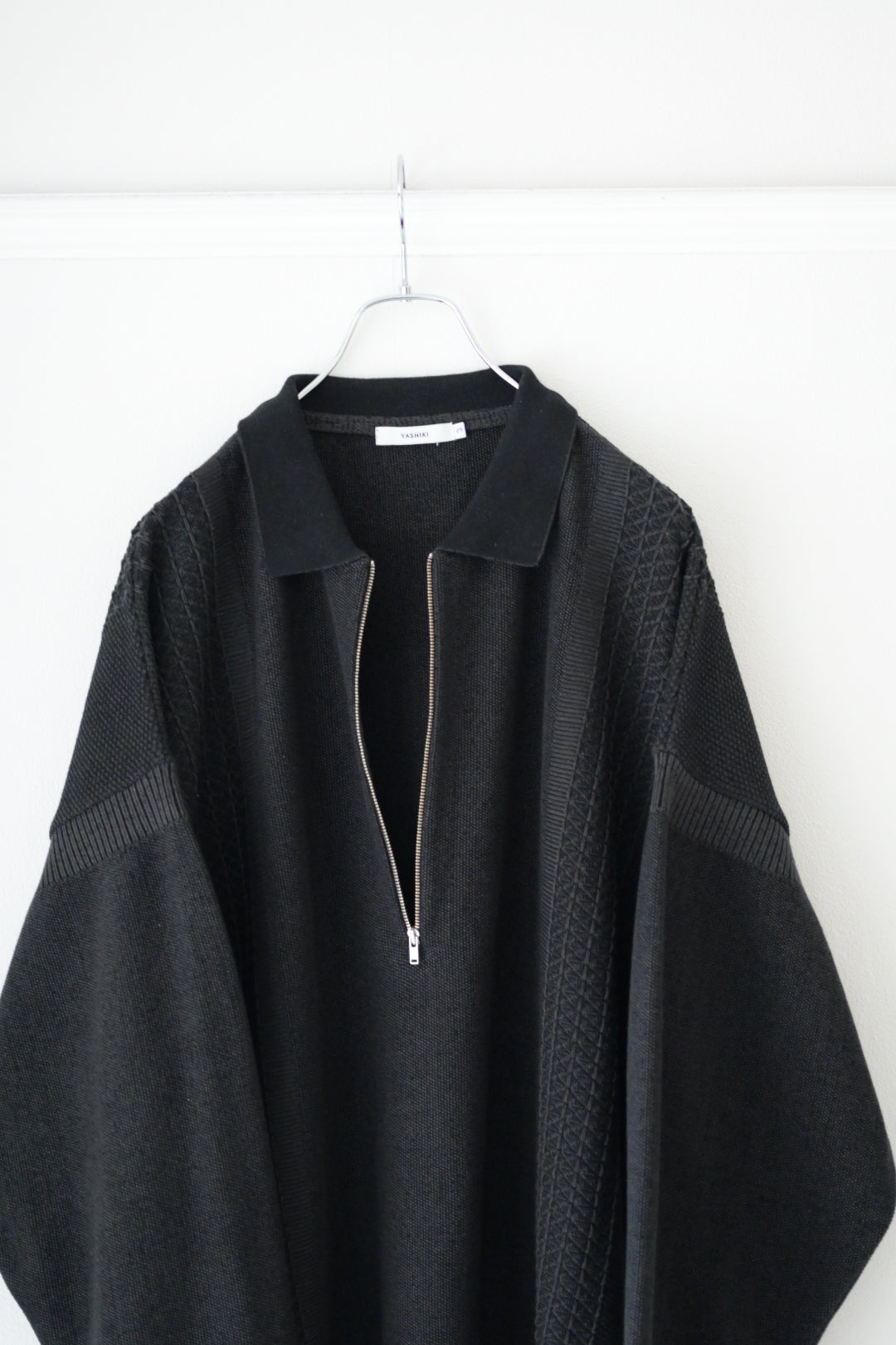 YASHIKI Kanto Zip Polo [BLACK] 通販 | ヤシキ ニットポロ | turf