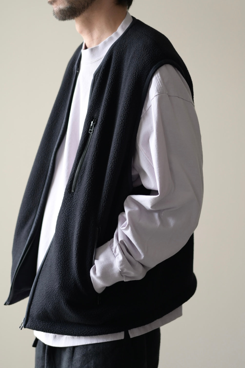 wonderland - Store Vest [BLACK]