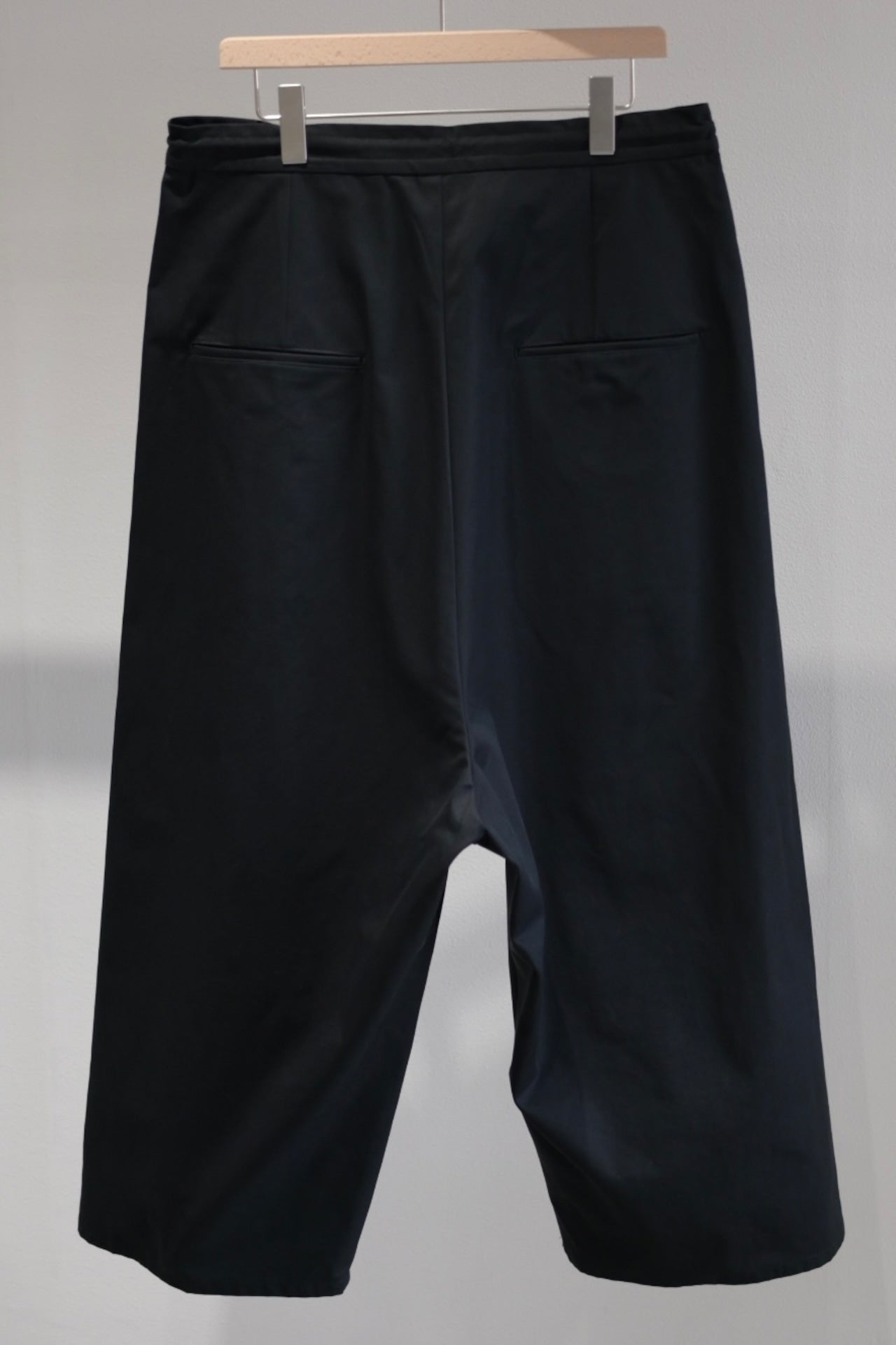 VU - wide silhouette pants [BLACK]