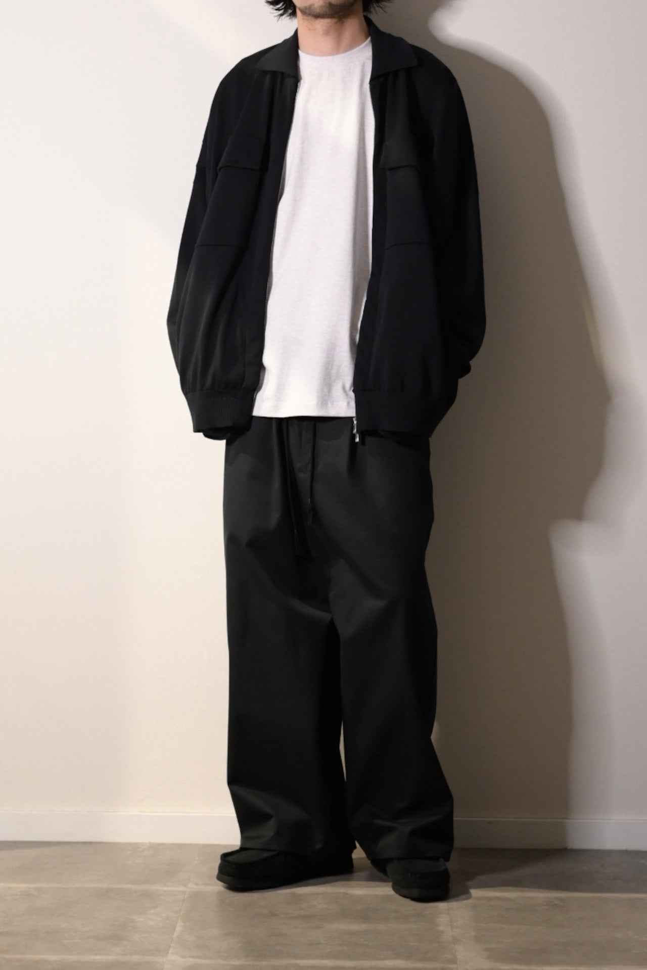 VU - wide silhouette pants [BLACK]