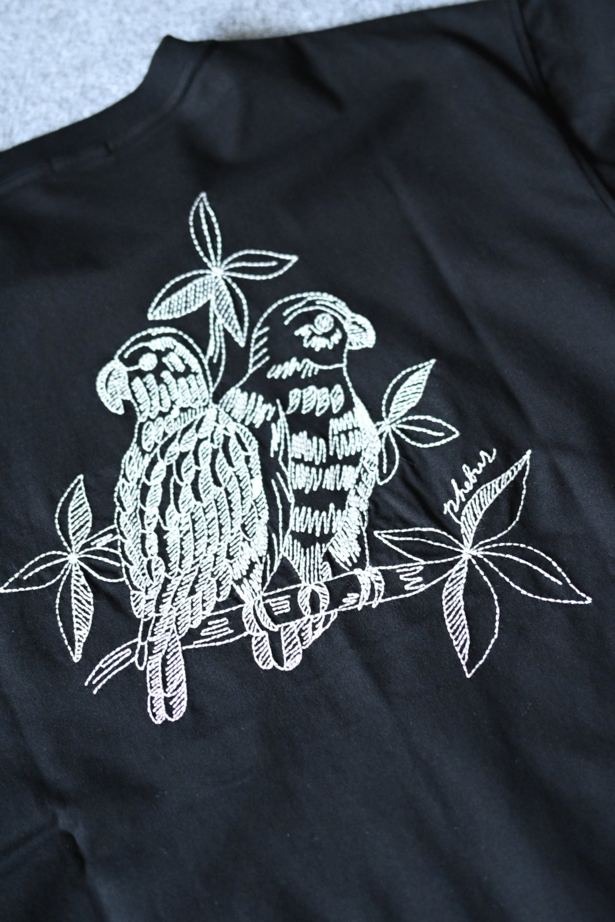 phebus  - TWO BIRDS T-SHIRT [BLACK]