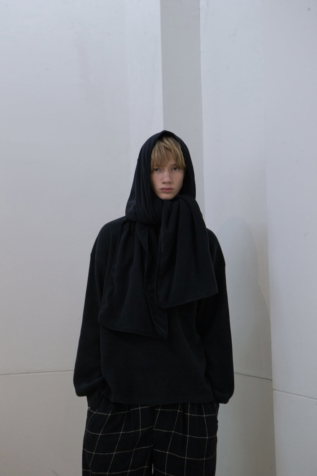 wonderland  - Fleece Scarf