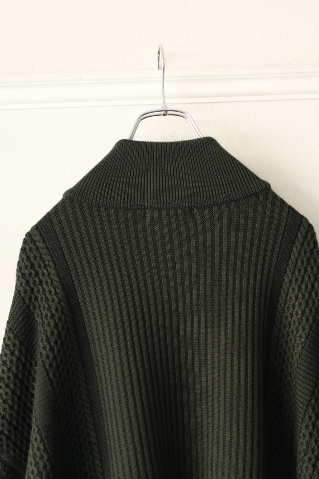 YASHIKI - Akiiro Drivers Knit [DARK-OLIVE]