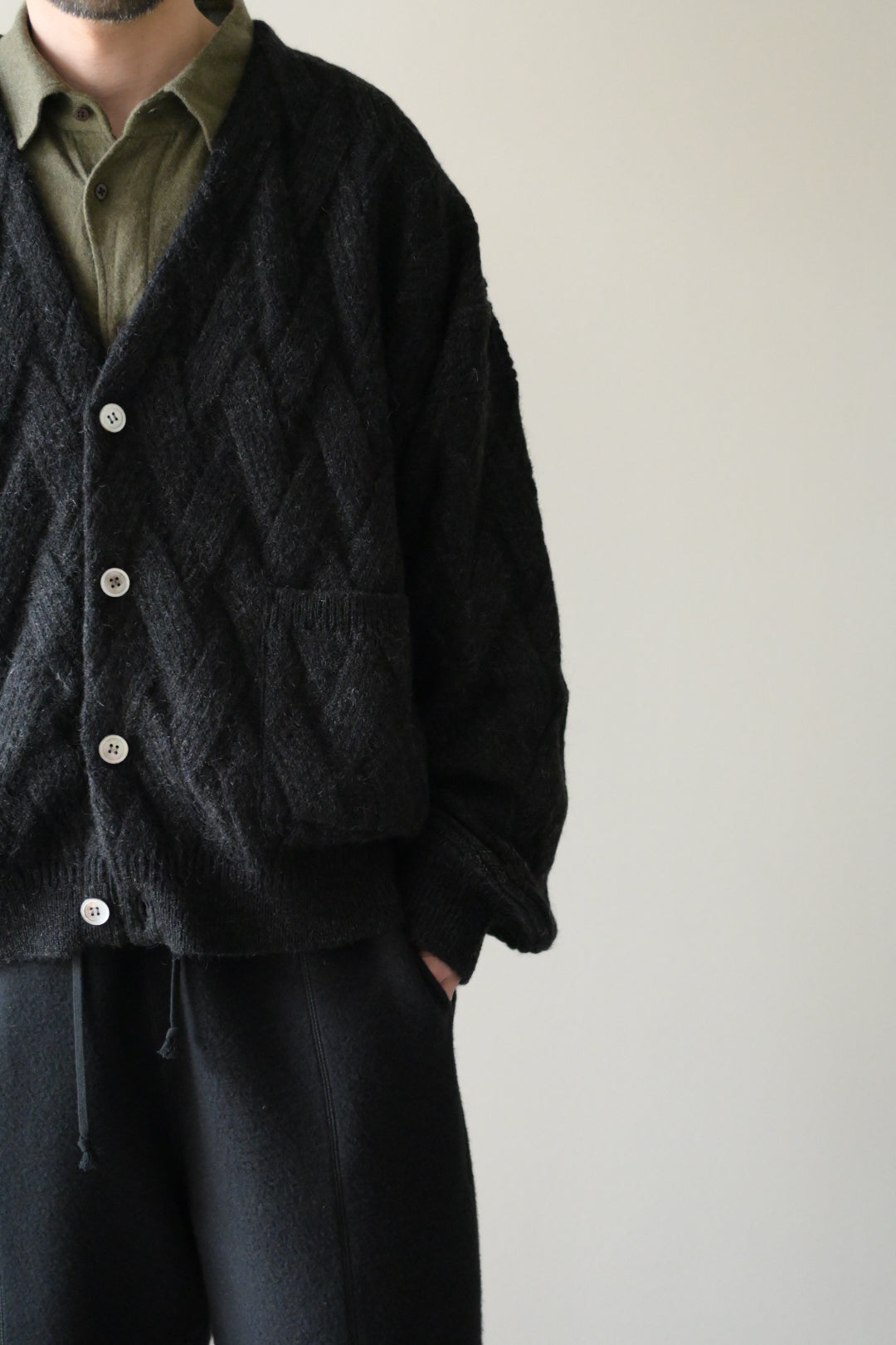 YASHIKI - Ochiba mohair Cardigan [BLACK]