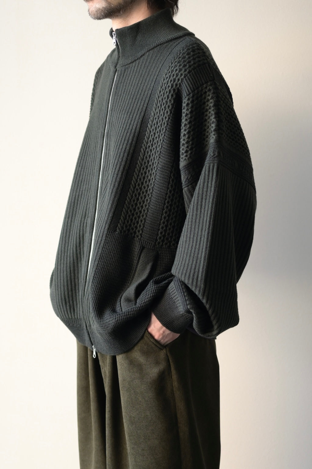 YASHIKI - Akiiro Drivers Knit [DARK-OLIVE]