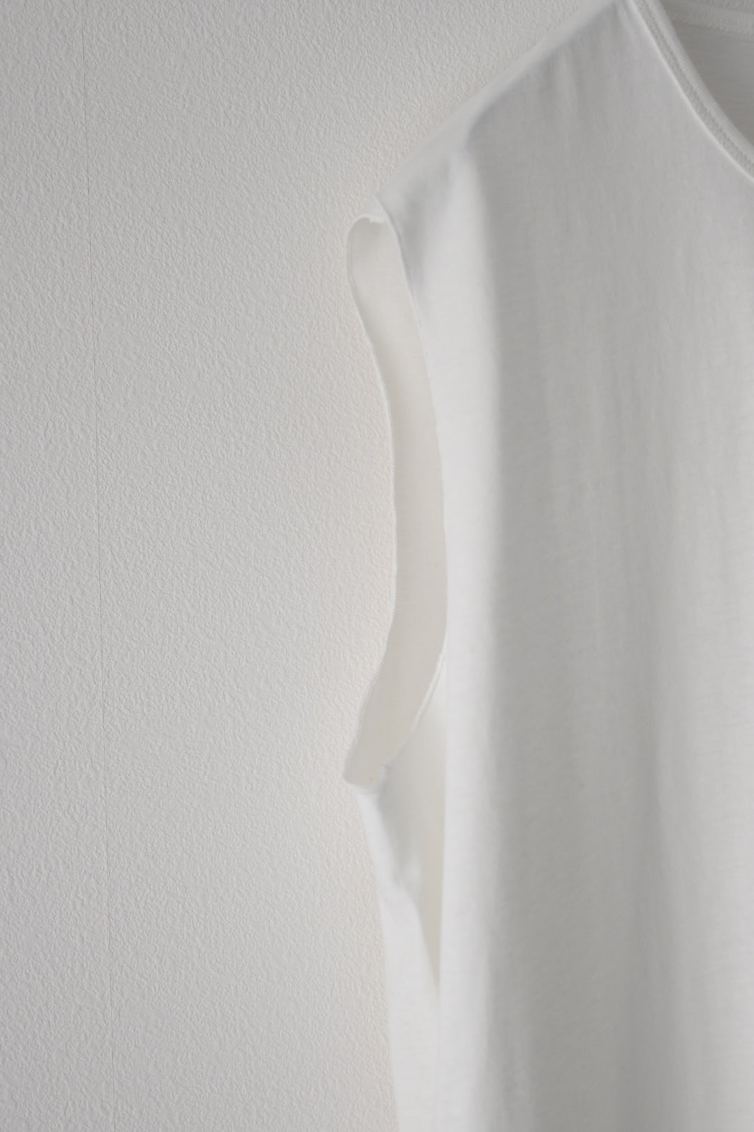 phebus (フィーバス) - COTTON JERSEY SLEEVELESS SHIRT [WHITE]