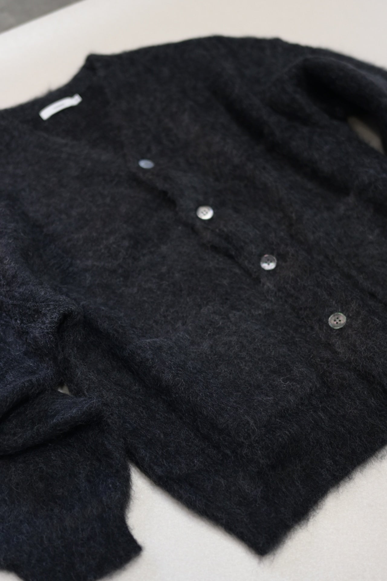 YASHIKI - Akane mohair Cardigan [BLACK]