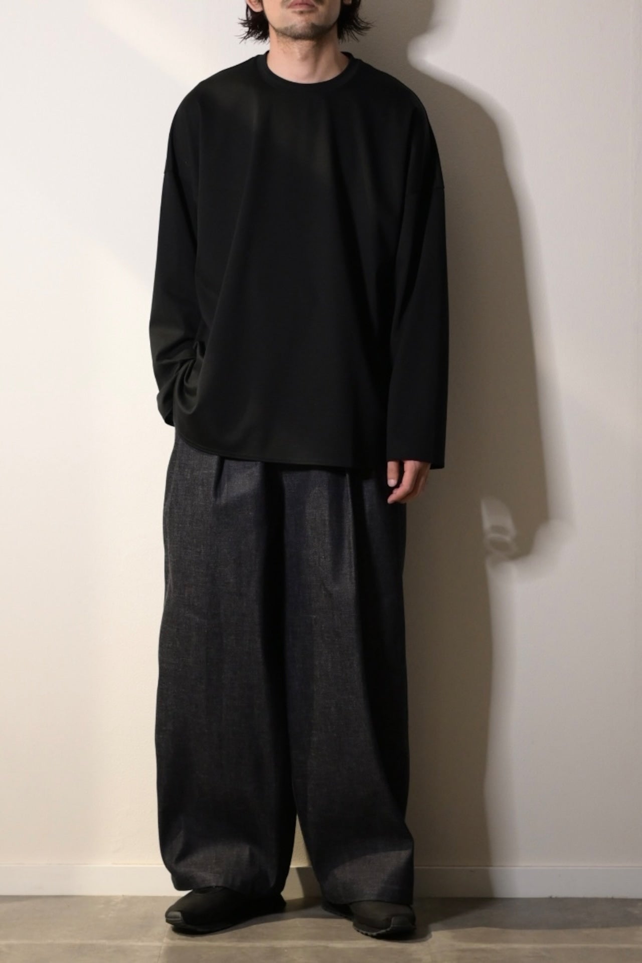 VU - basic long t-shirts [BLACK]