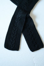 YASHIKI - Kanya Hooded Scarf [BLACK]