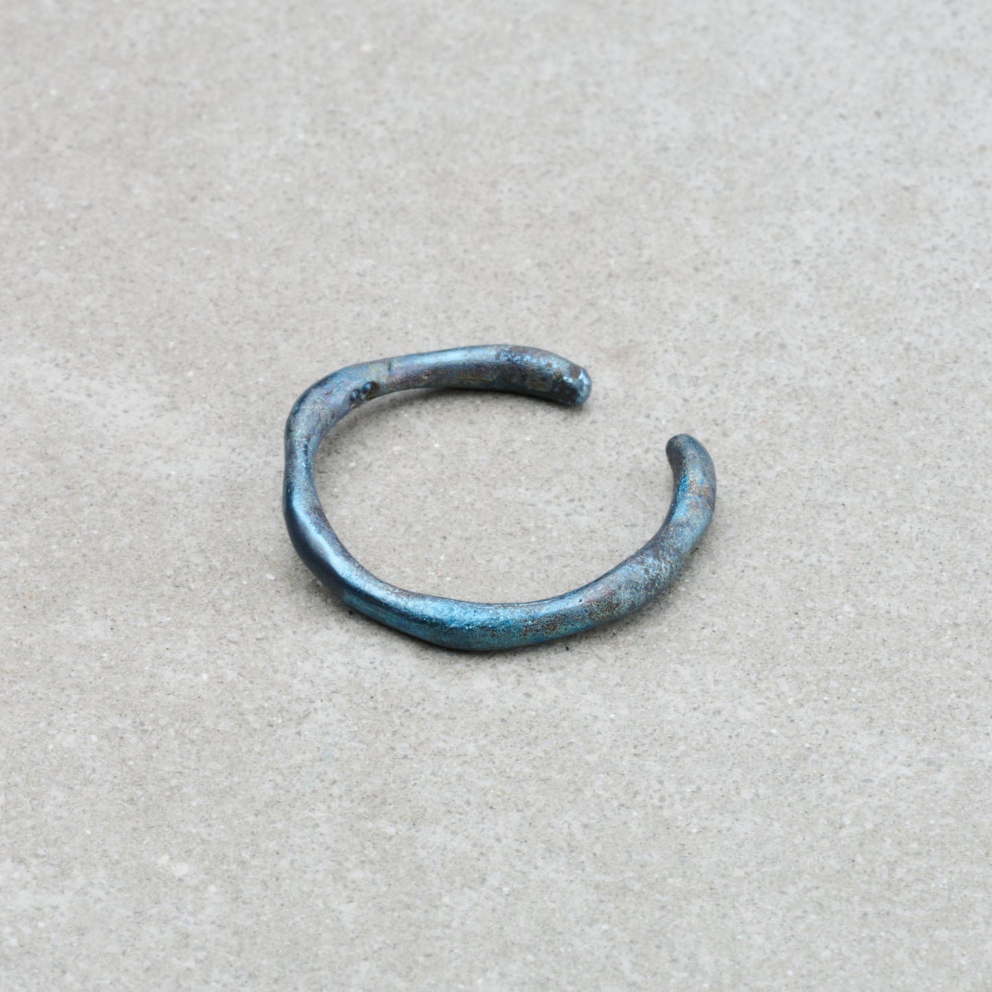 __22[Nini] EarCuff - Uneven Slate