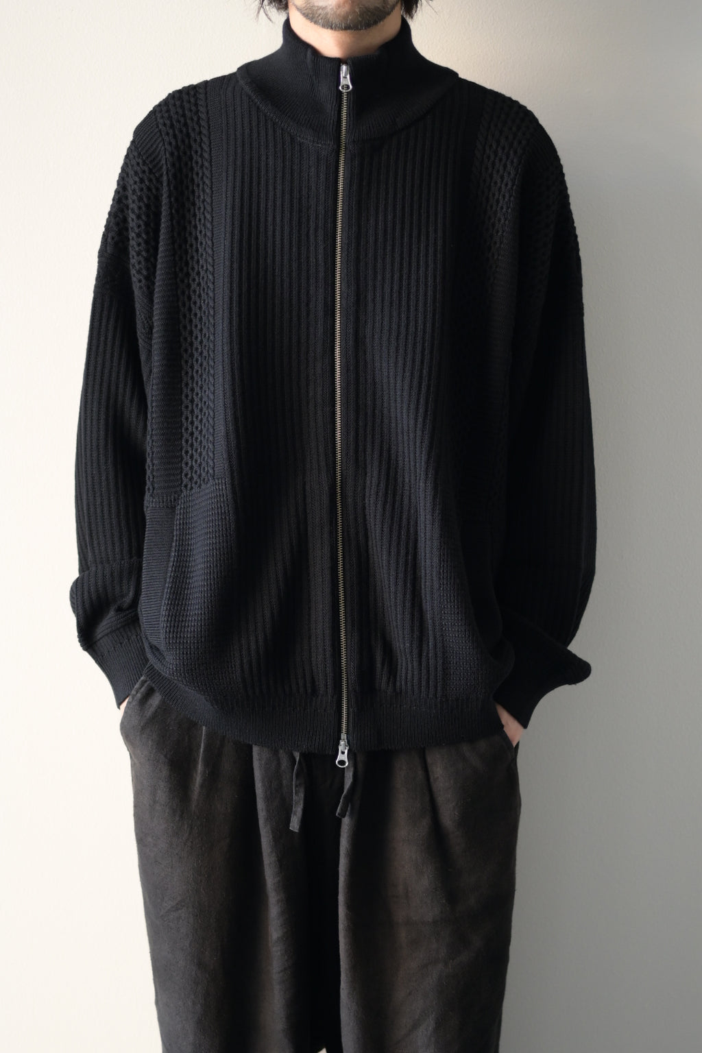 YASHIKI - Akiiro Drivers Knit [BLACK]