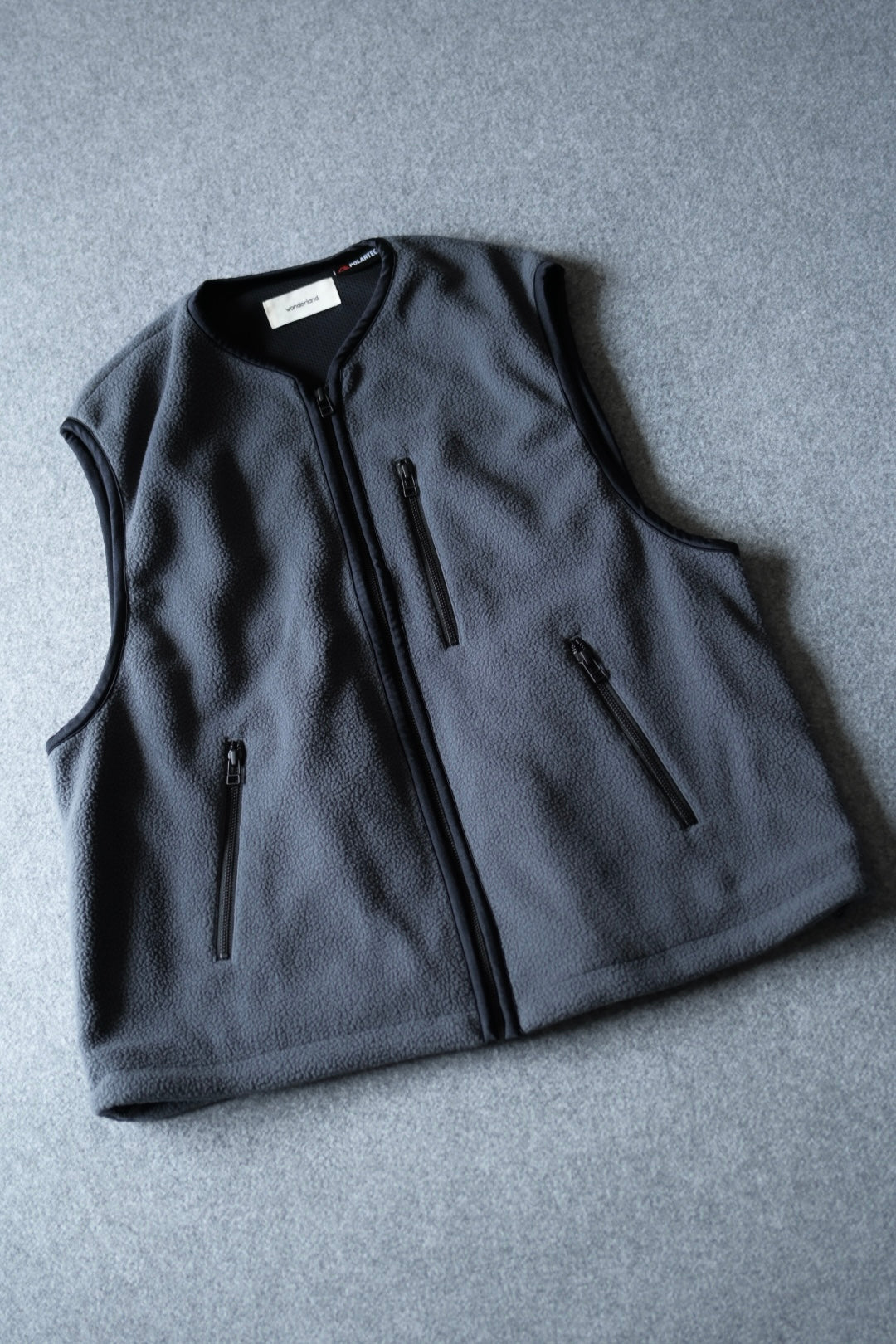 wonderland ワンダーランド Store Vest GRAY