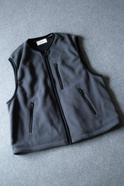 wonderland - Store Vest [GRAY]