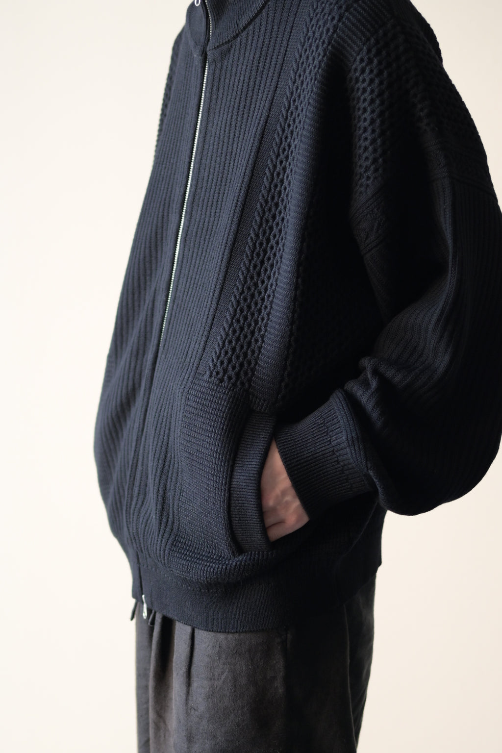 YASHIKI - Akiiro Drivers Knit [BLACK]