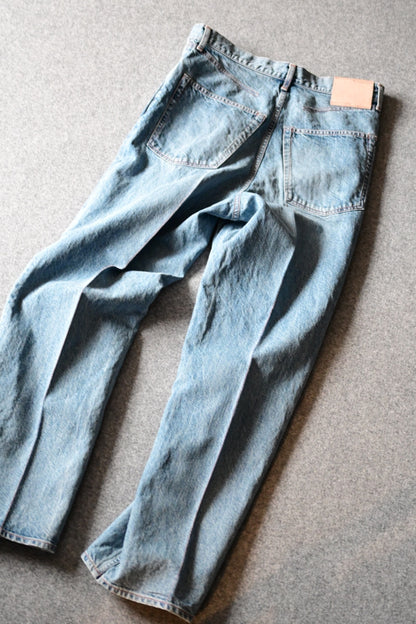 phebus - WASHI DENIM STRAIGHT PANTS [FADE BLUE]