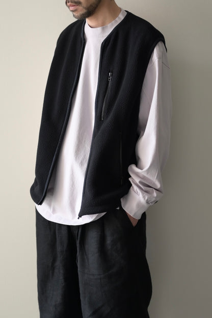 wonderland - Store Vest [BLACK]