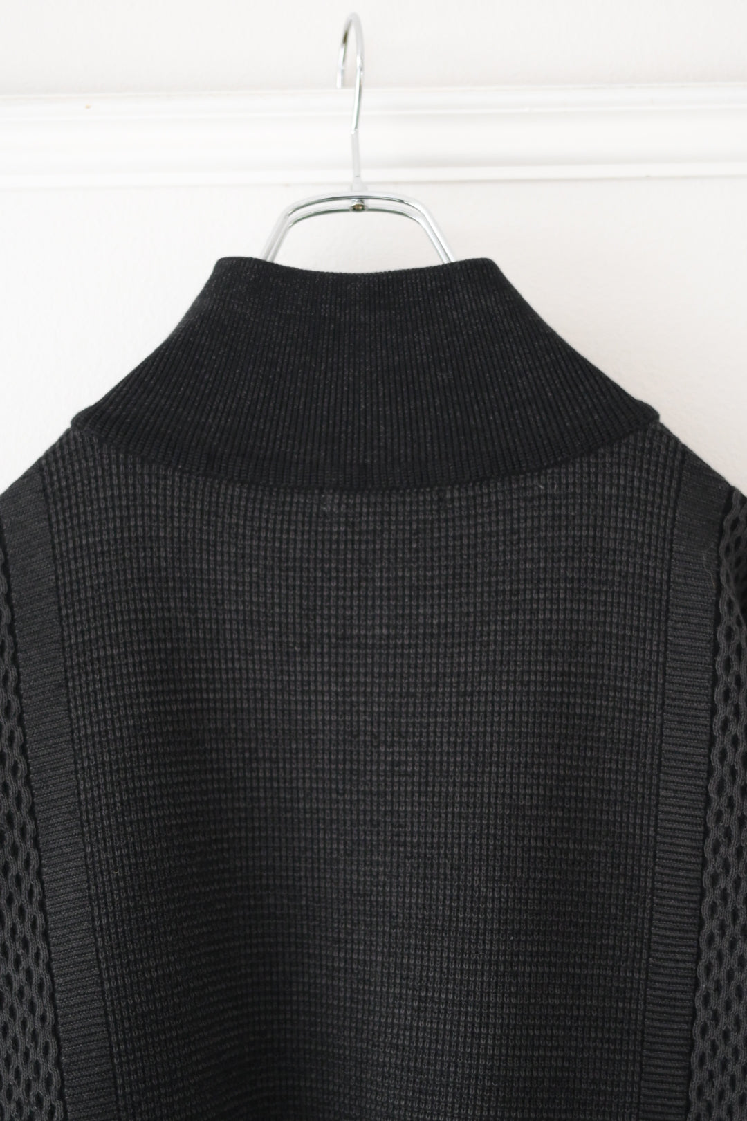 YASHIKI - Karita Half Zip Knit [BLACK]