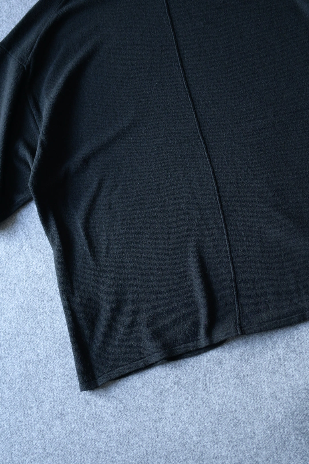 phebus - RAW SILK KNIT T-SHIRT [BLACK]