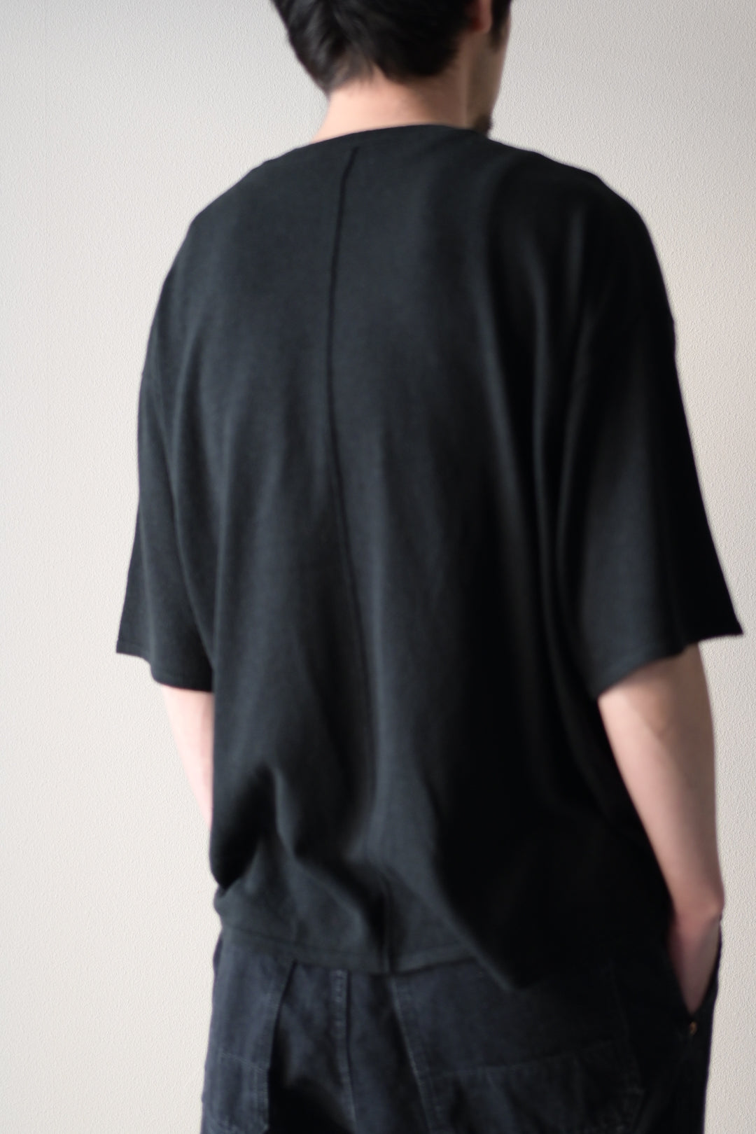 phebus - RAW SILK KNIT T-SHIRT [BLACK]