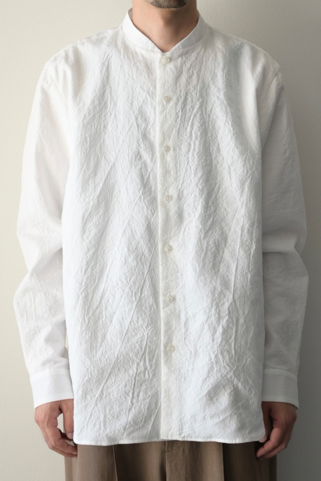 Yamauchi - Salt-Shrinking Ramie Chambray Shirt (No Collar) [White]
