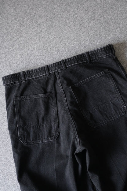 phebus - SULFUR DYE DENIM BELTED PANTS [BLACK]