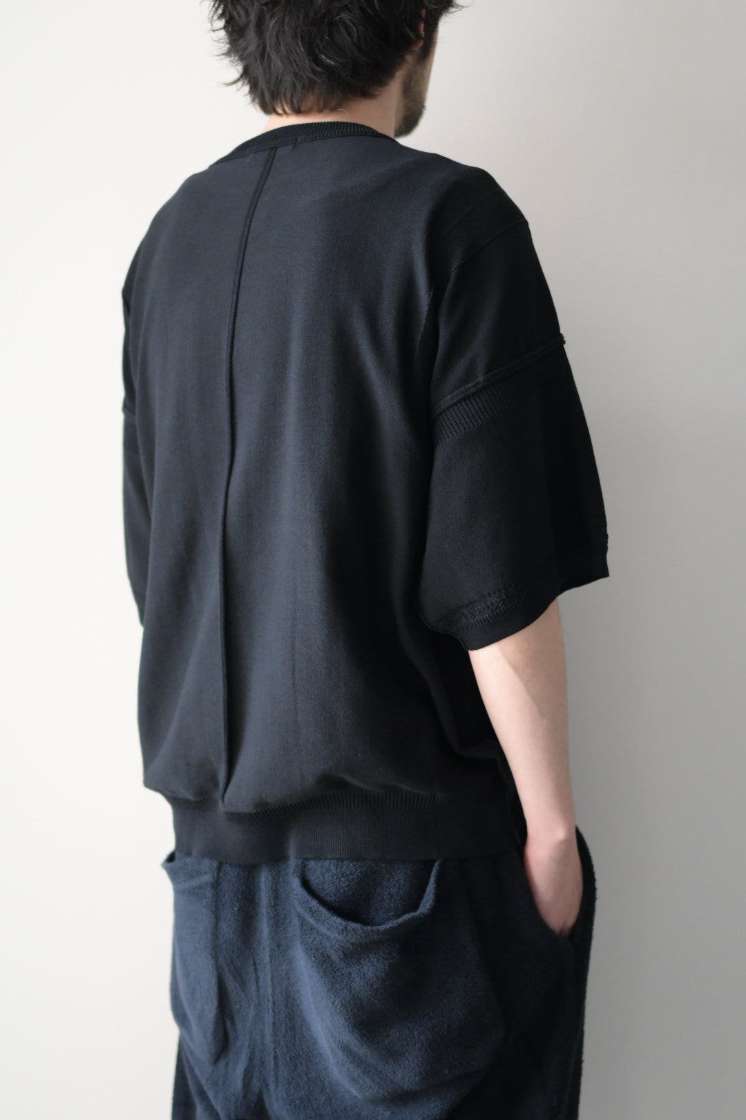 YASHIKI (ヤシキ) - Mebuki S/S Knit [BLACK]