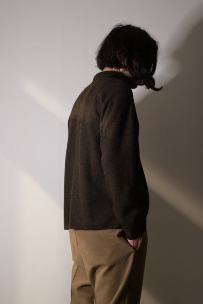 山内 - 縮絨アルパカニット・襟つきプルオーバー [brown]