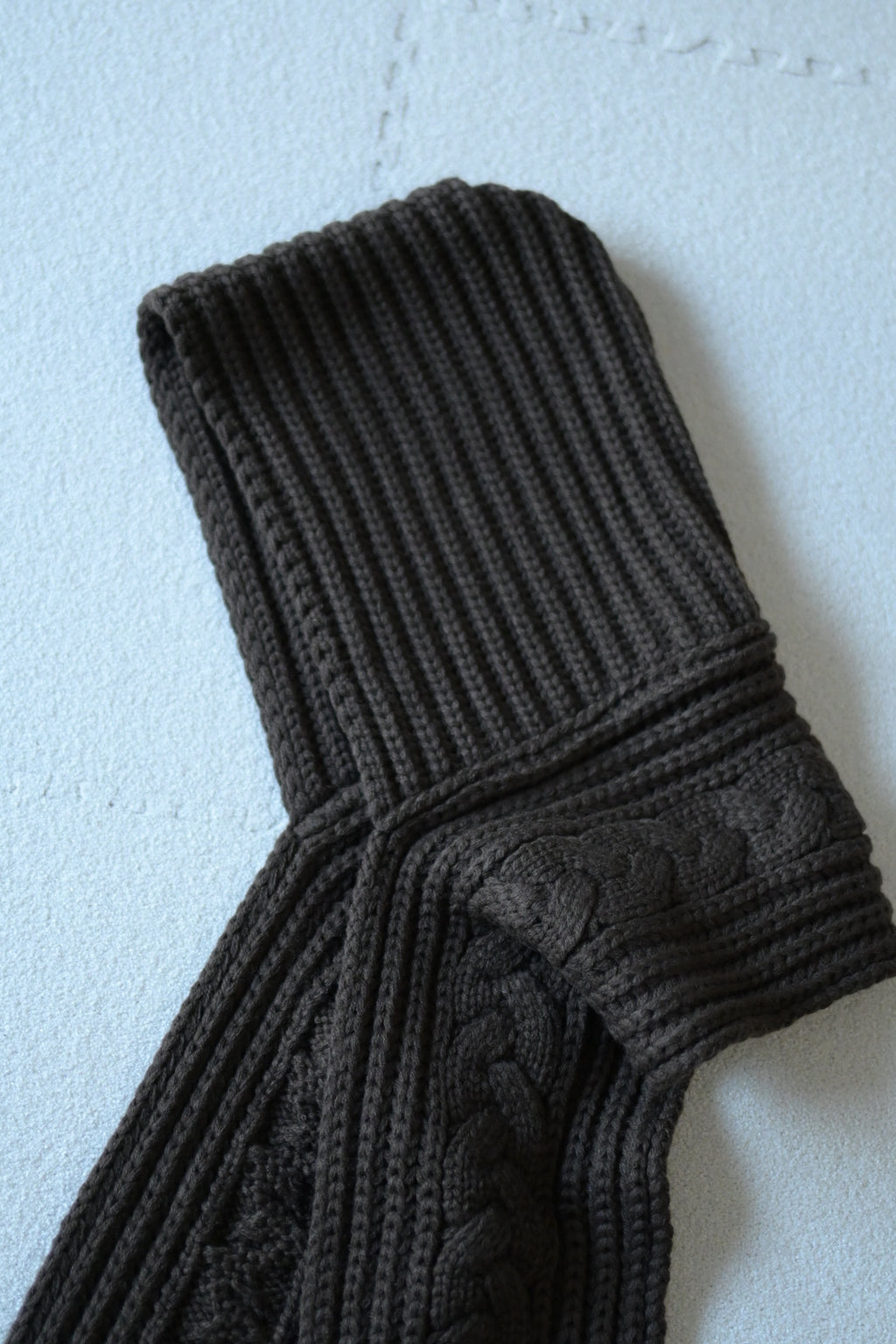 YASHIKI - Kanya Hooded Scarf [BROWN]