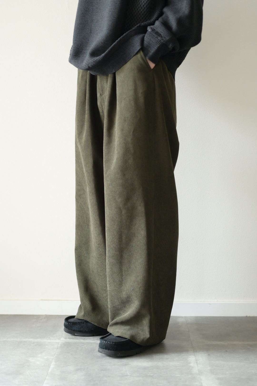 SAYATOMO - 2-Tack Corduroy Baggy Trousers [OLIVE]