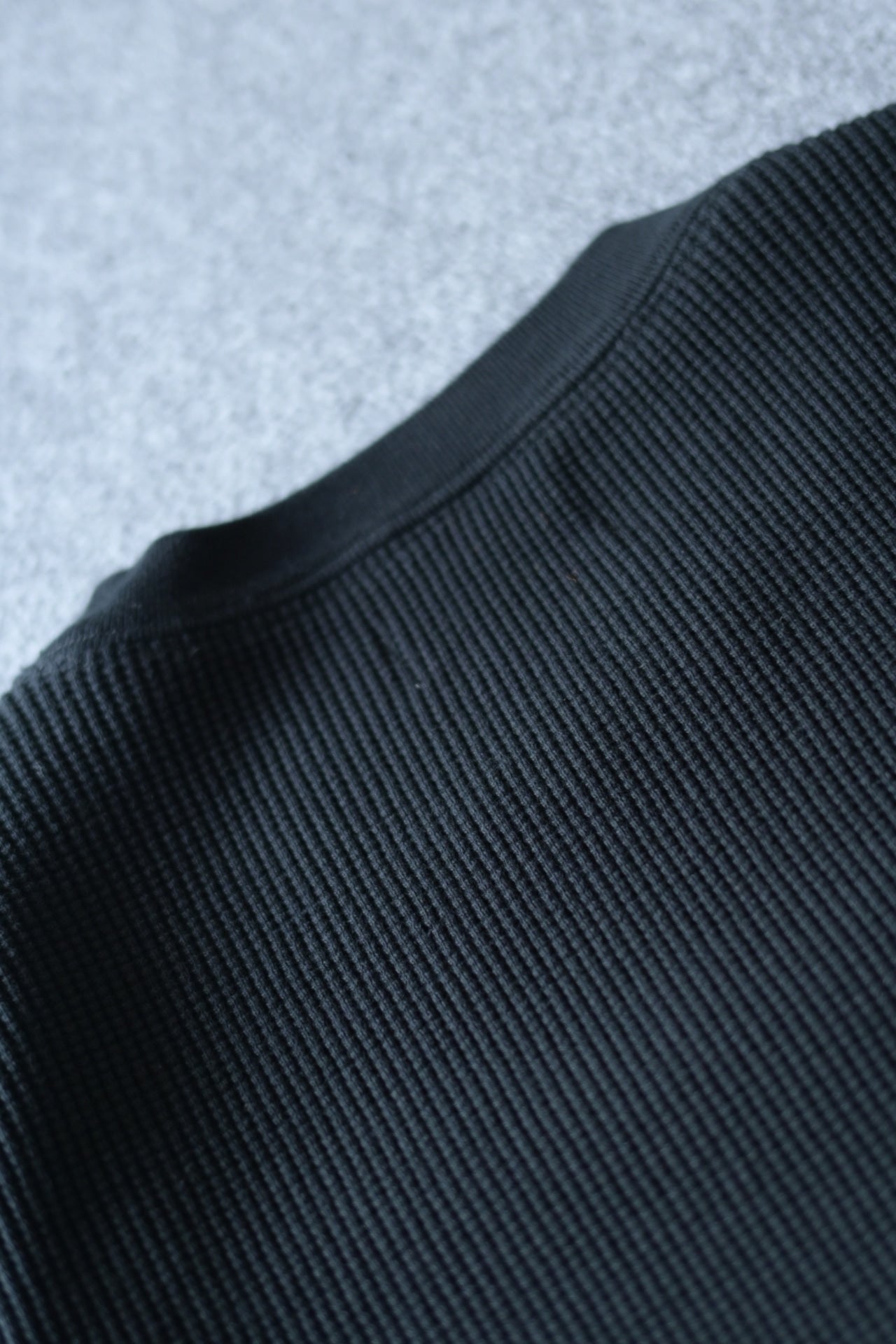 wonderland - Waffle L/S [BLACK]