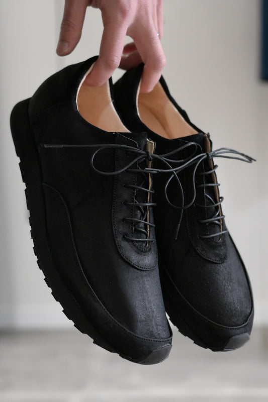BUILD - sneaker