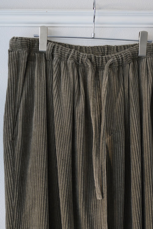 Blanc YM - Corduroy Relax Trousers