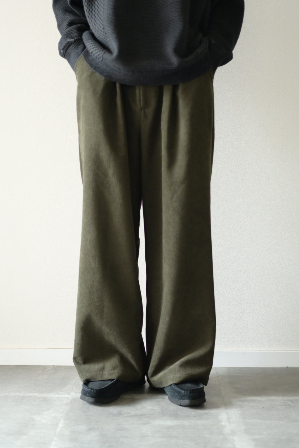 SAYATOMO - 2-Tack Corduroy Baggy Trousers [OLIVE]