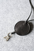 VU - neck key holder