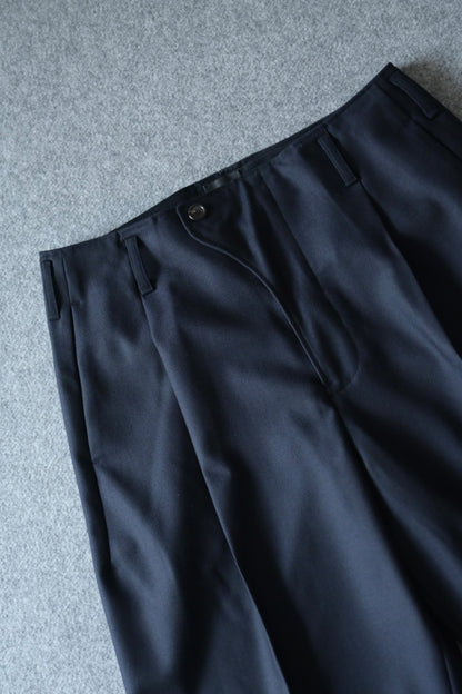 山内 - ヘビーウールツイル・サイドシームレスワンタックパンツ [dark navy]