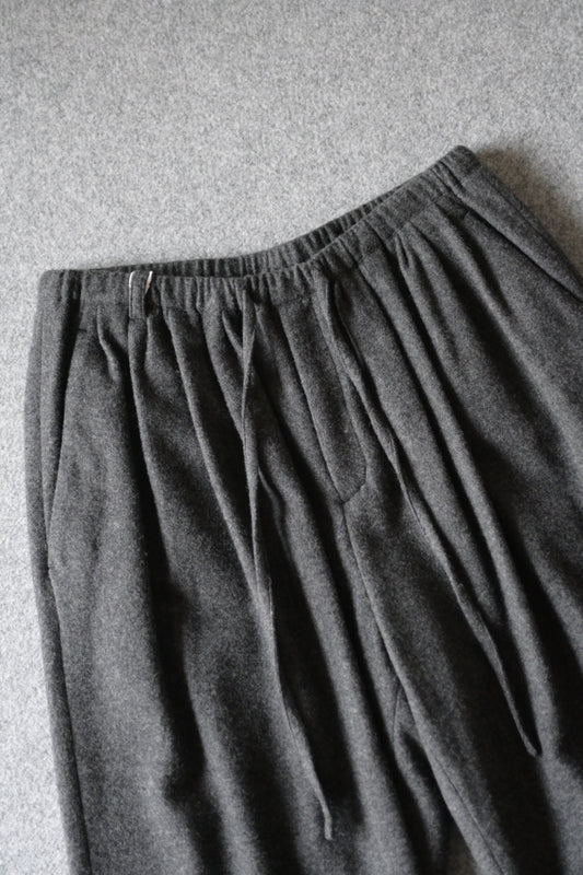 Blanc YM - CASHMERE WIDE PANTS [CHARCOAL GRAY]