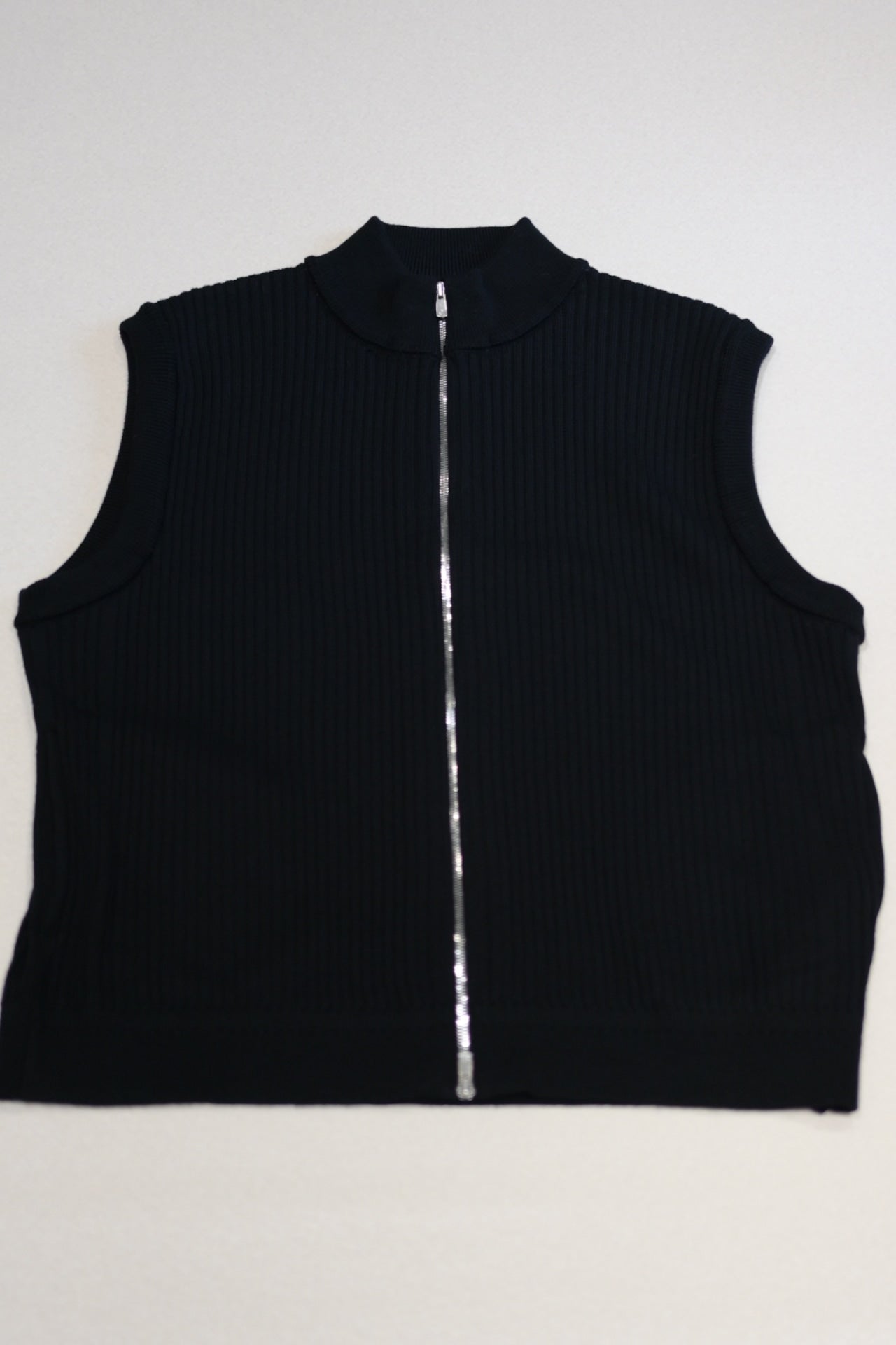 YASHIKI - Mizore Drivers Knit Vest [BLACK]