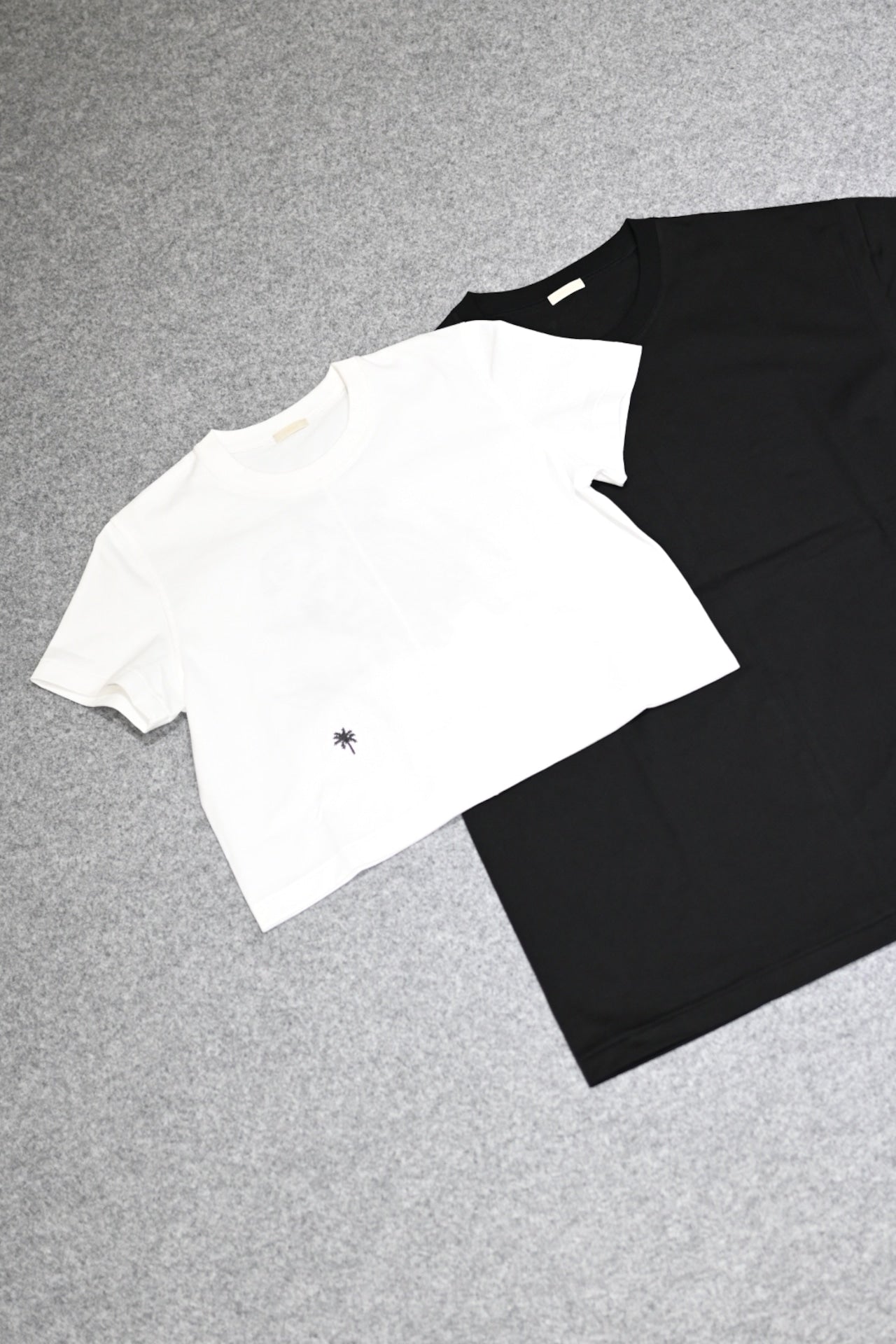 phebus - TWO BIRDS T-SHIRT [WHITE]