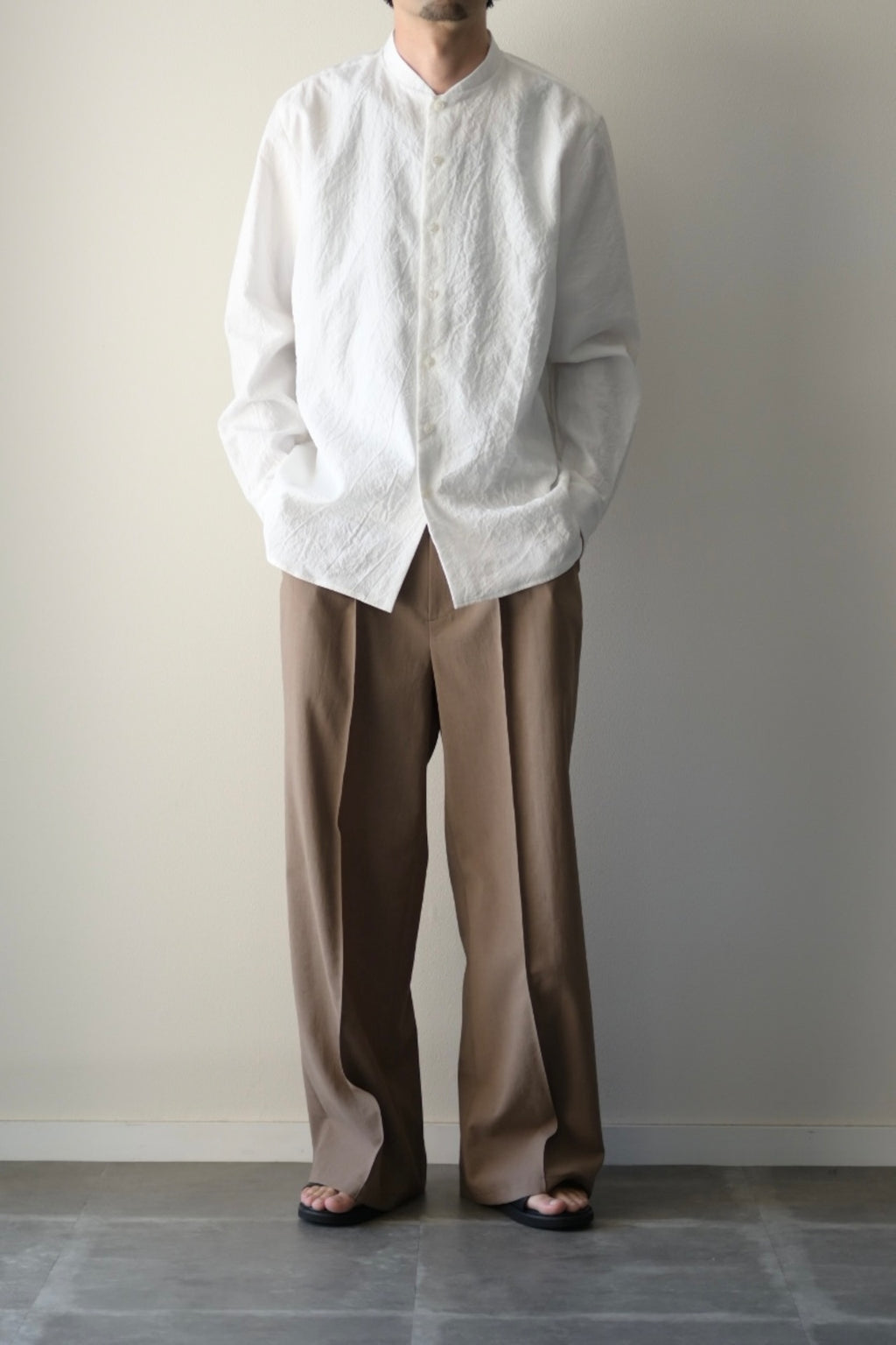 Yamauchi - Salt-Shrinking Ramie Chambray Shirt (No Collar) [White]