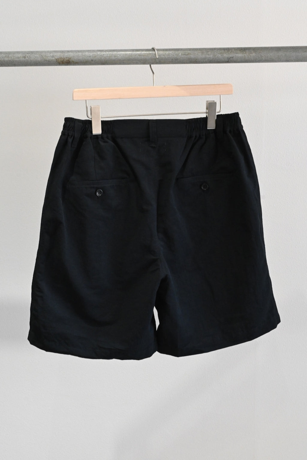 wonderland  - Two tuck short pants [BLACK]