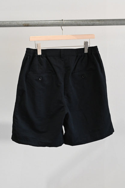 wonderland - Two tuck short pants [BLACK]