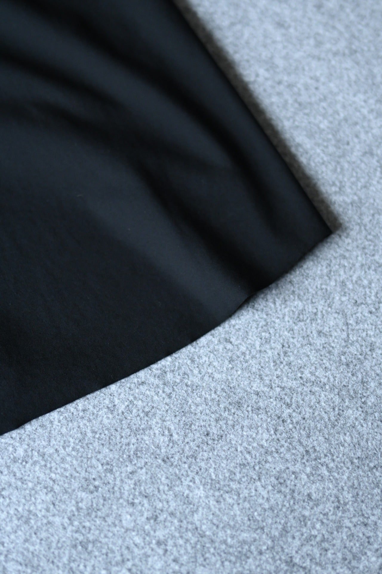 山内 - 強撚フリーカットポンチ・ショートスリーブTシャツ [black]