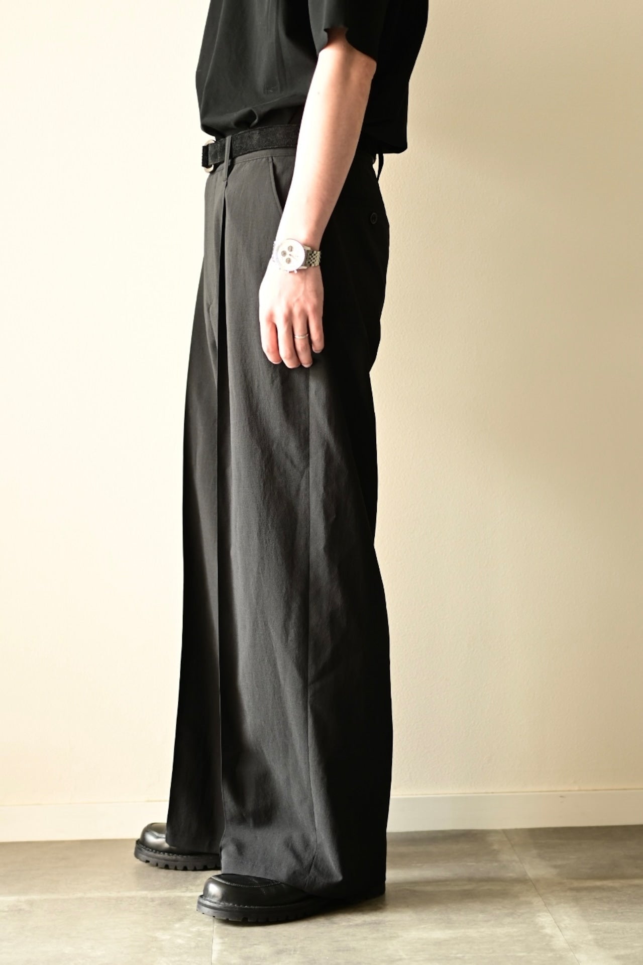 SAYATOMO - 1-Tack Baggy Slacks [BLACK]