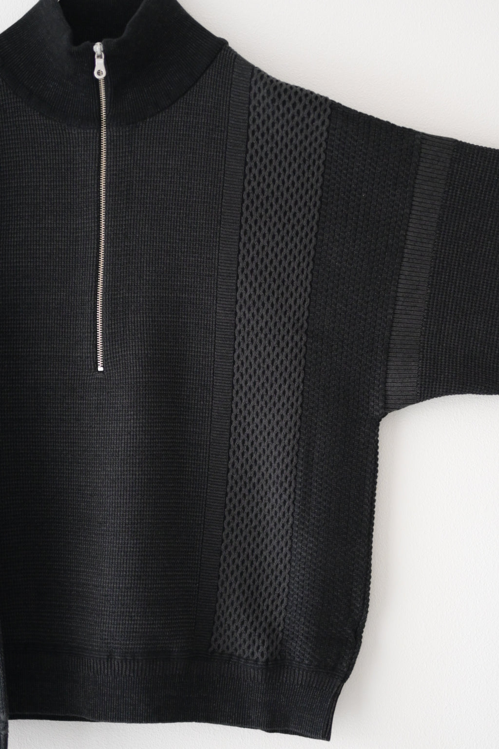 YASHIKI - Karita Half Zip Knit [BLACK]
