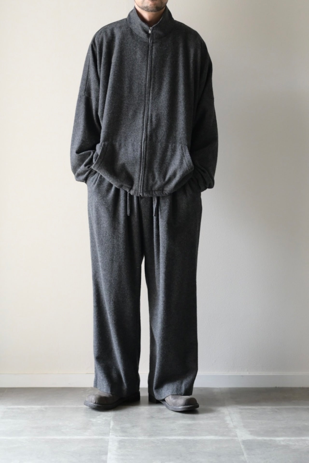 Blanc YM - CASHMERE ZIP JACKET [CHARCOAL GRAY]