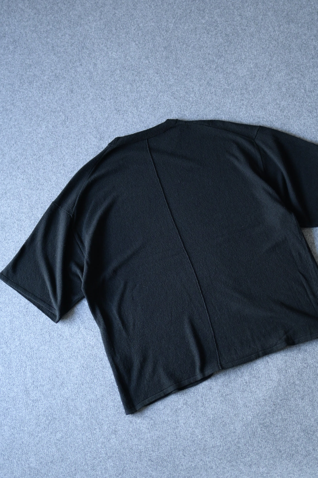 phebus - RAW SILK KNIT T-SHIRT [BLACK]