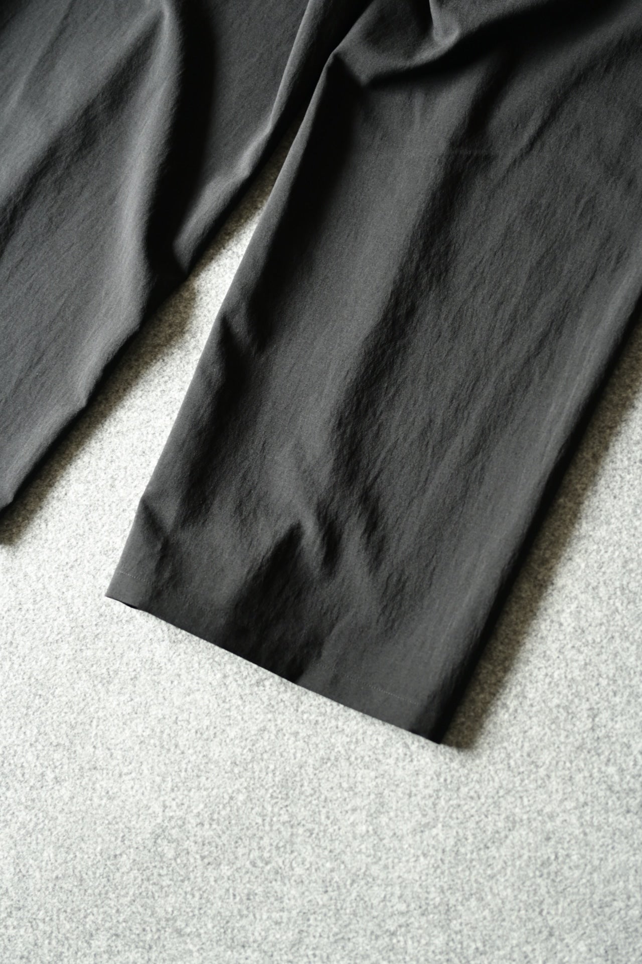 SAYATOMO - 1-Tack Baggy Slacks [BLACK]